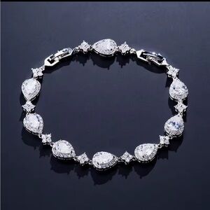 Classic Wedding Diamond crystal zircon Silver Teardrop Bracelet
